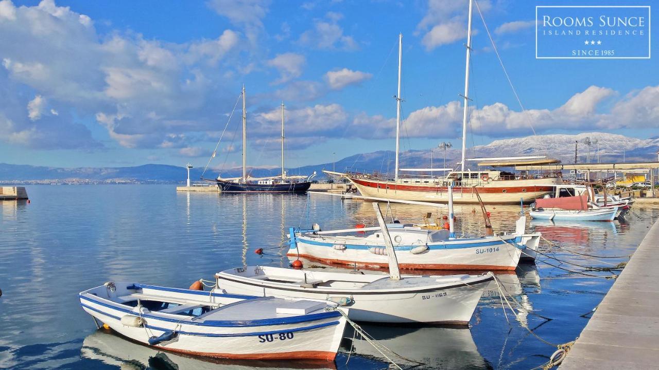 Apartments Residence Sunce Supetar - Cozy Base To Stay And Explore Island Brac Free Parking المظهر الخارجي الصورة