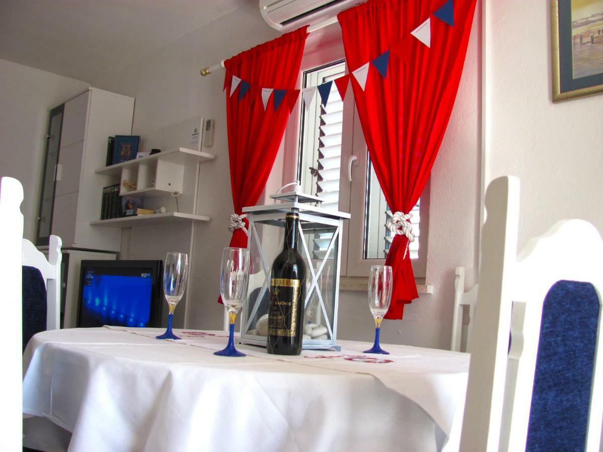 Apartments Residence Sunce Supetar - Cozy Base To Stay And Explore Island Brac Free Parking المظهر الخارجي الصورة