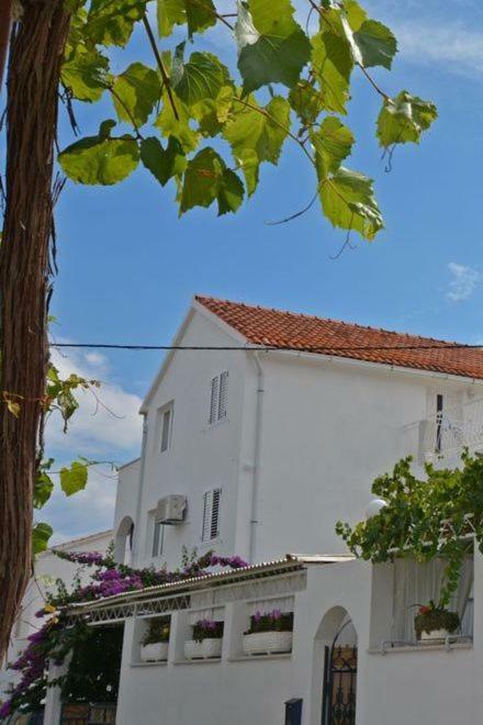 Apartments Residence Sunce Supetar - Cozy Base To Stay And Explore Island Brac Free Parking المظهر الخارجي الصورة