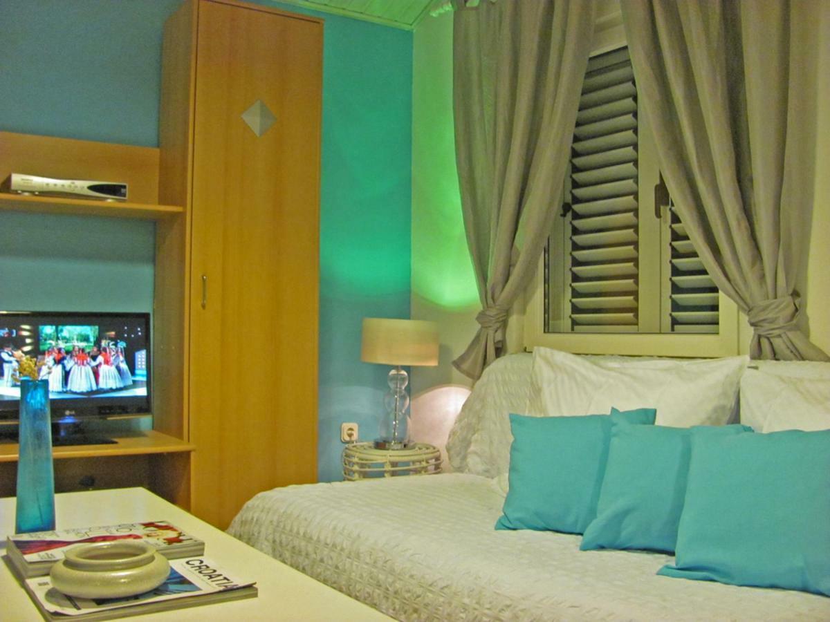 Apartments Residence Sunce Supetar - Cozy Base To Stay And Explore Island Brac Free Parking المظهر الخارجي الصورة