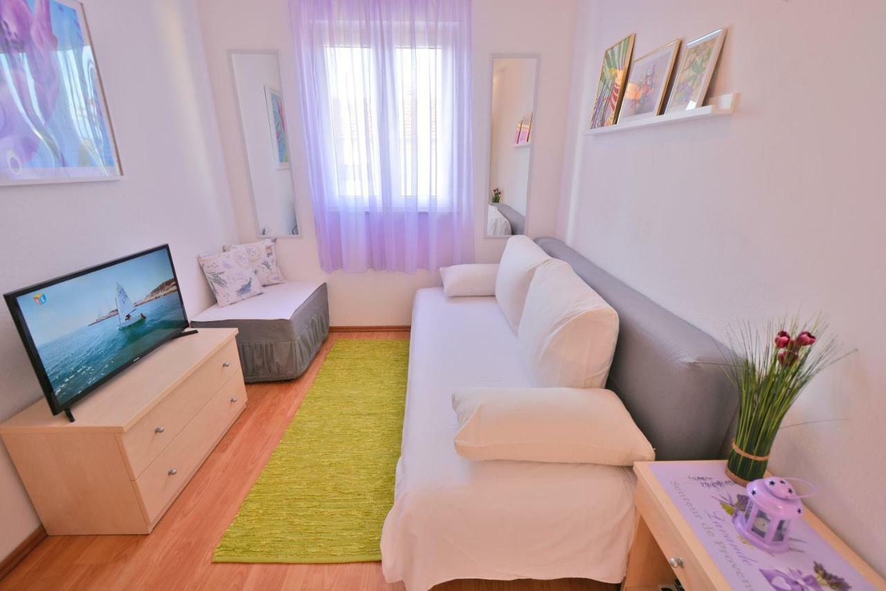 Apartments Residence Sunce Supetar - Cozy Base To Stay And Explore Island Brac Free Parking المظهر الخارجي الصورة